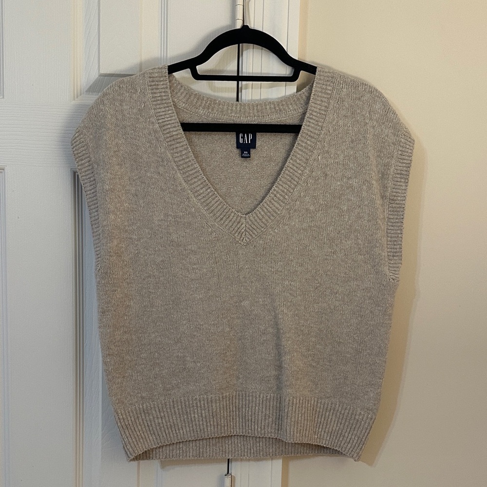 Sweater Vest